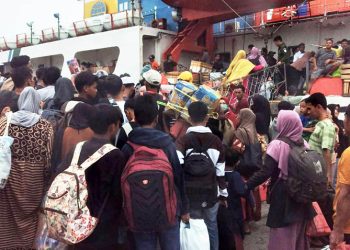 H-1 Ramadan, Penumpang Kapal Tujuan Kepulauan di Sumenep Membeludak