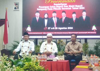 Pasangan KH Mamak-Mas AB Resmi Daftar Pertama ke KPU untuk Pilkada Sampang 2024