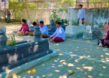 Nyekar dan Ngaji Ke Makam Gurunya, Taufadi Berkunjung ke Ponpes Darul Hikmah Kayumanis