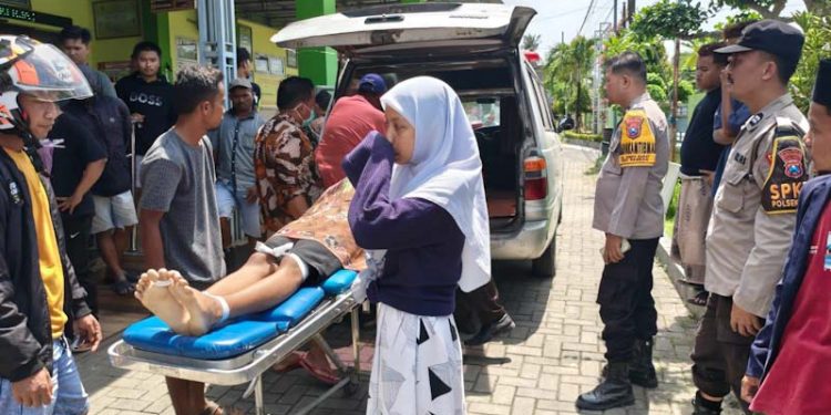 Hilang Kendali Tabrak Pembatas, Dua Remaja Pamekasan Tewas di Tempat