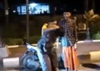 Viral! Video Aksi Remaja Saling Pukul di Kawasan Tapsiun Pamekasan Hebohkan Warganet